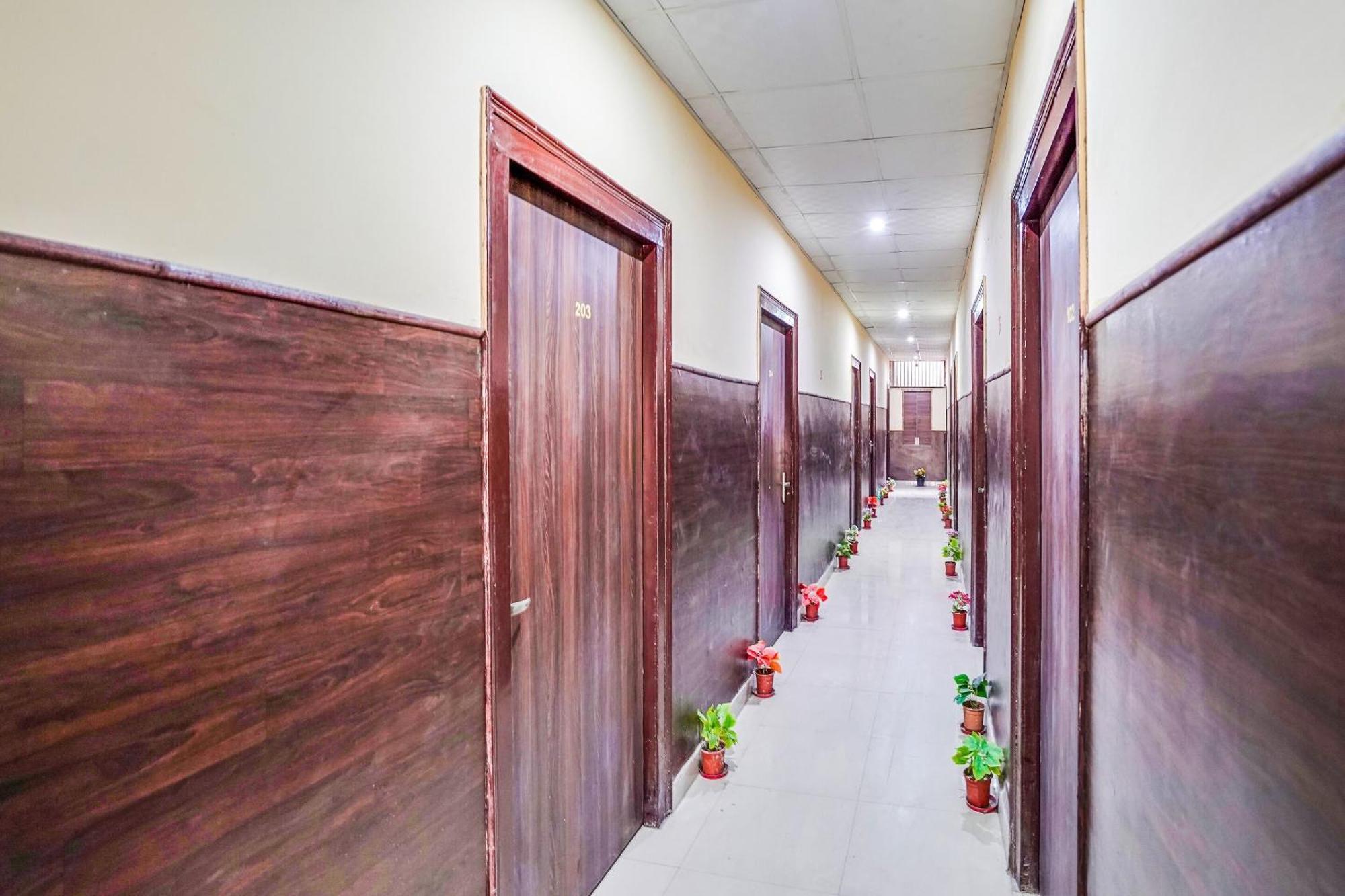 נוידה Hotel O Dream Palace Inn מראה חיצוני תמונה
